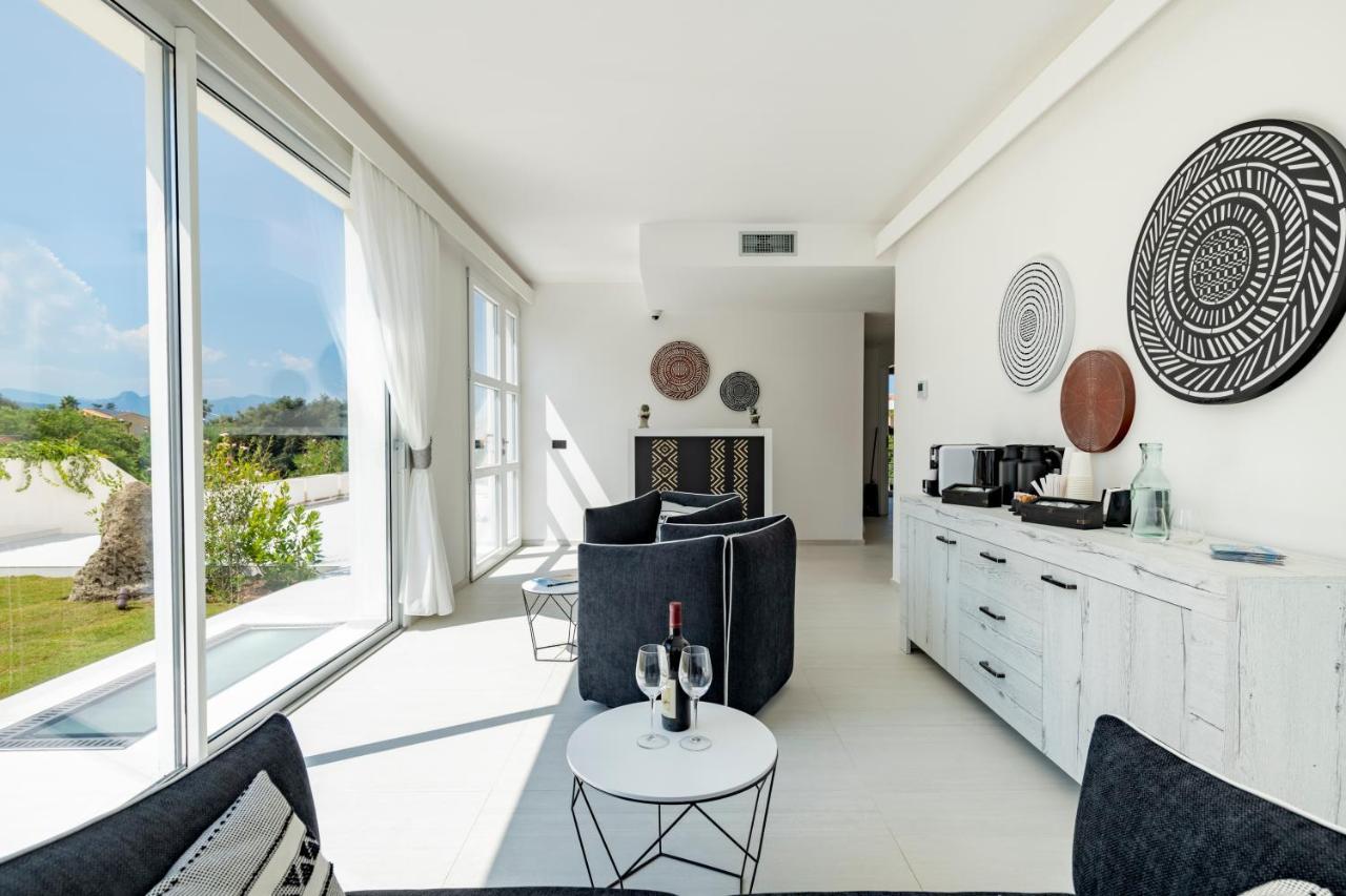 Cara a Bentu - Charming Rooms Tortoli Bagian luar foto