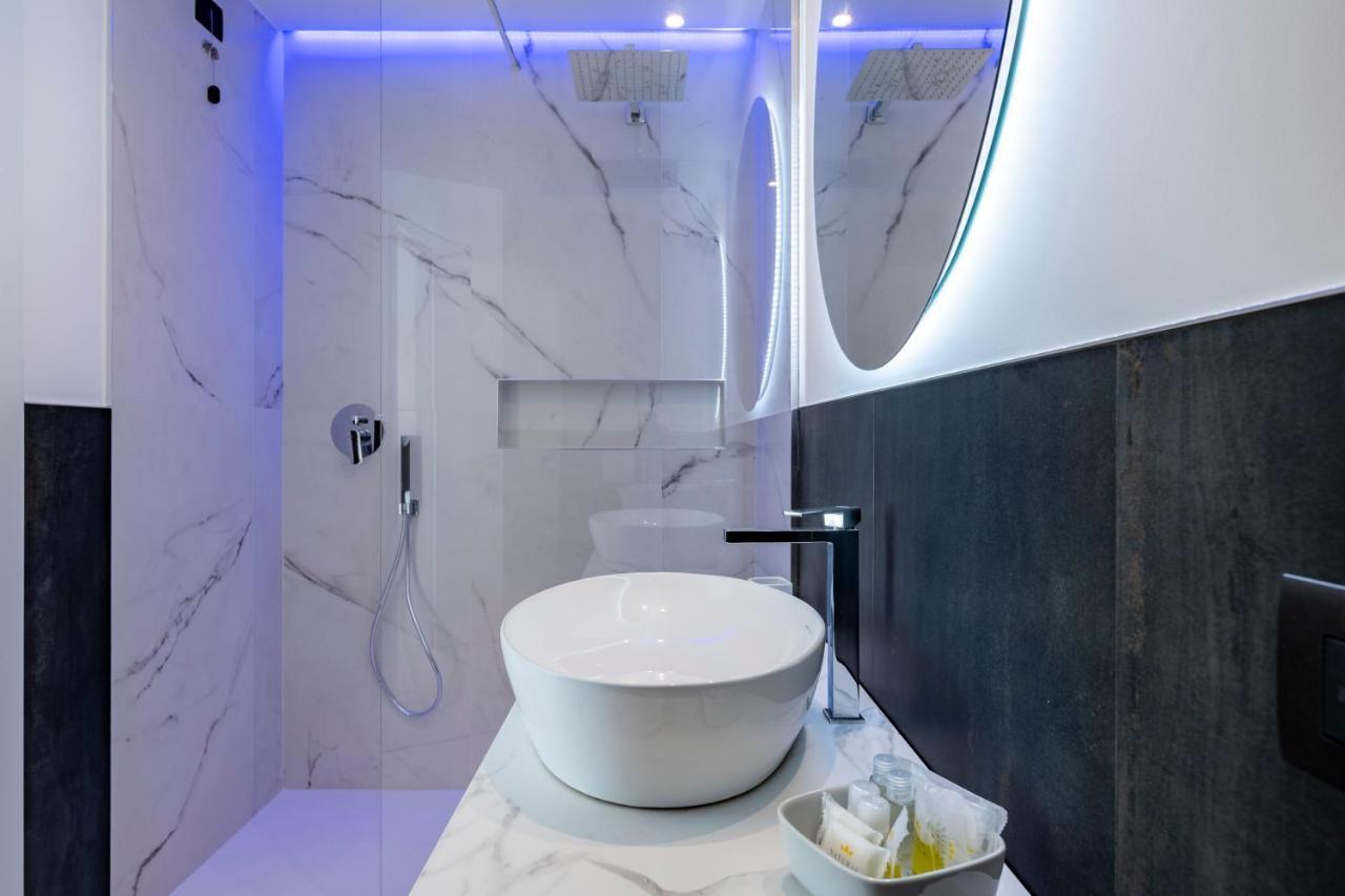 Cara a Bentu - Charming Rooms Tortoli Bagian luar foto