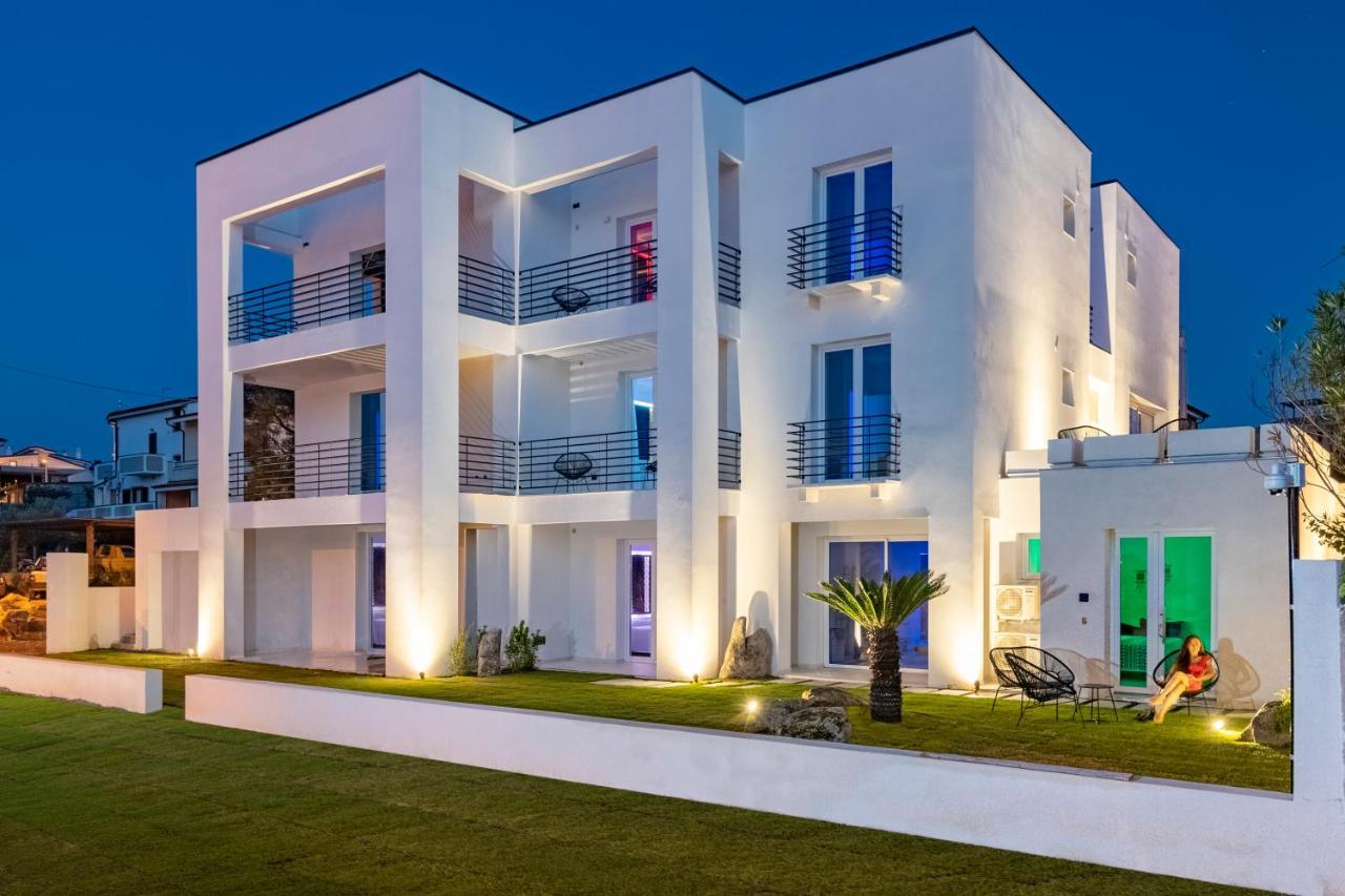 Cara a Bentu - Charming Rooms Tortoli Bagian luar foto
