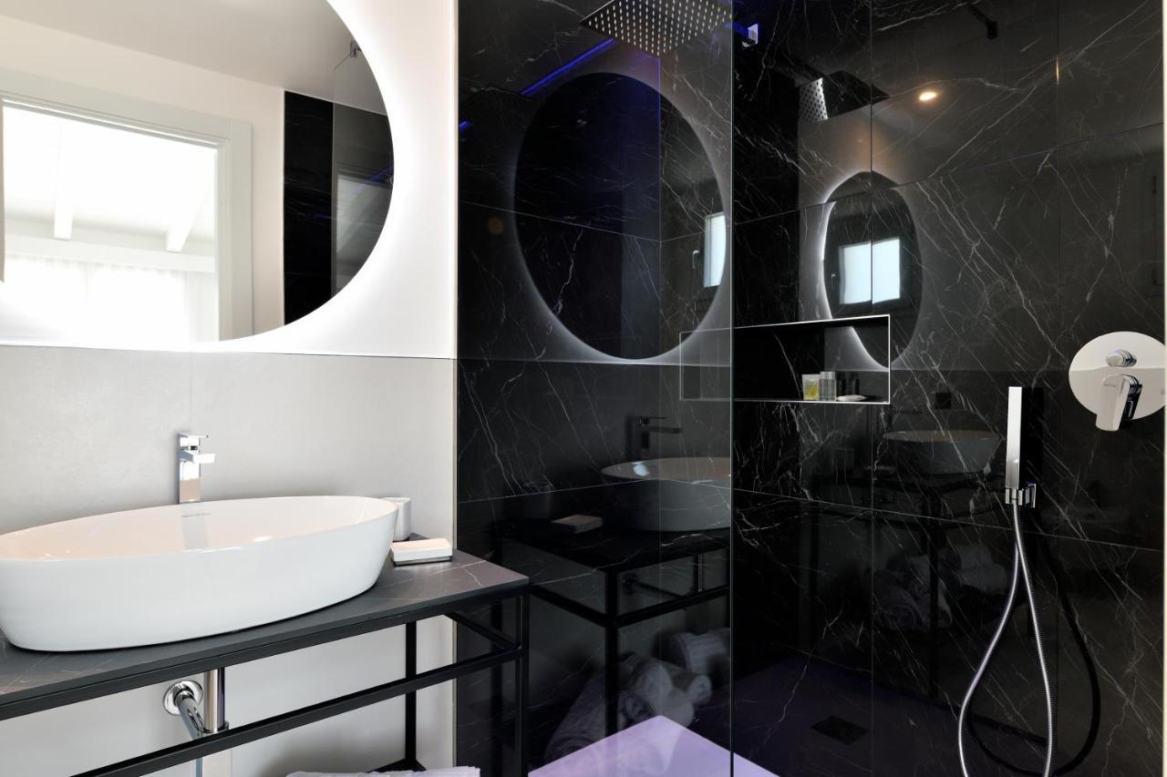 Cara a Bentu - Charming Rooms Tortoli Bagian luar foto