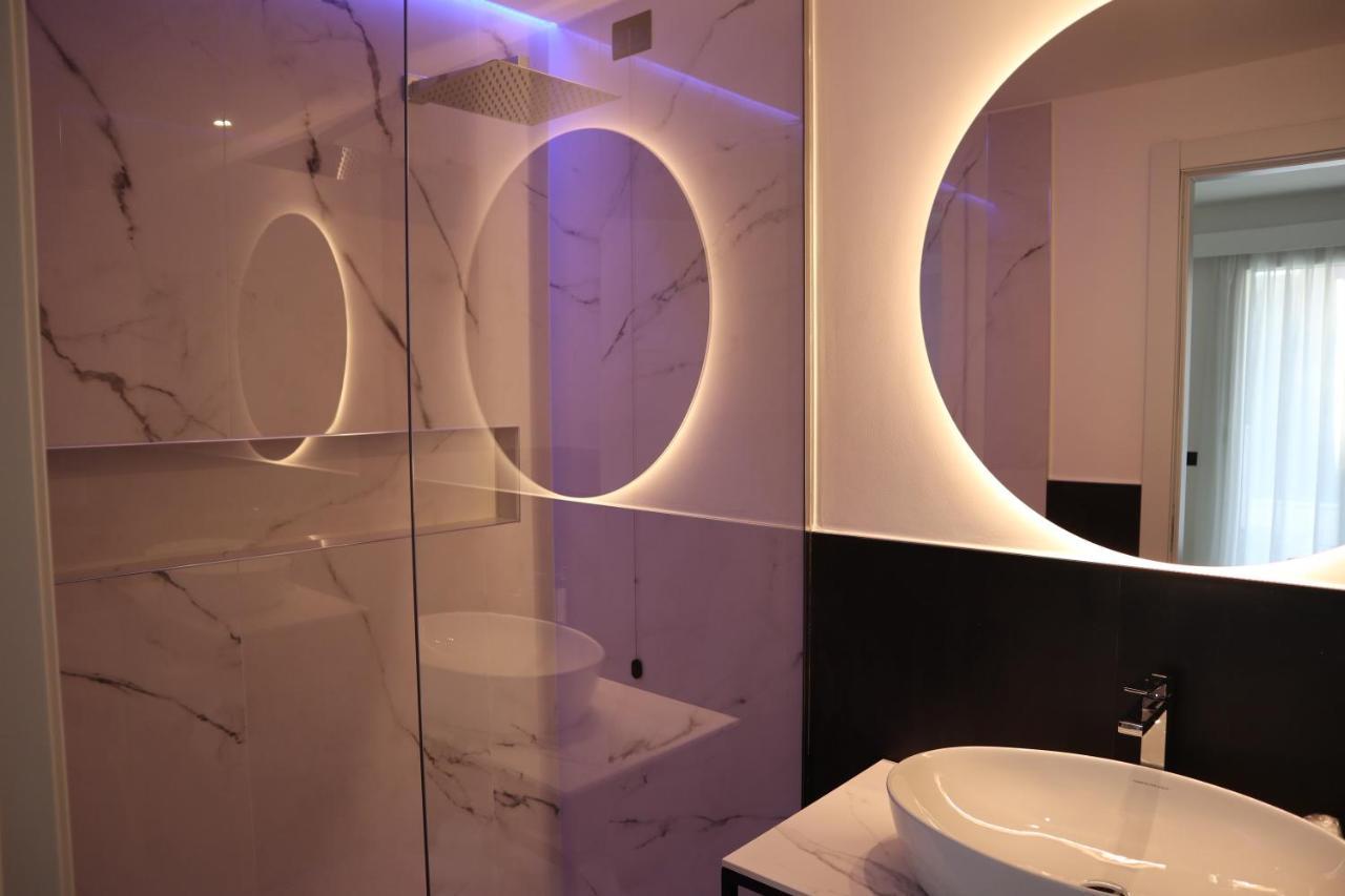 Cara a Bentu - Charming Rooms Tortoli Bagian luar foto